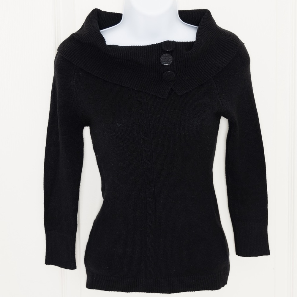 Black knitted Sweater